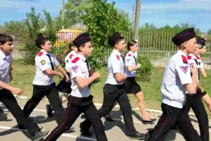 Марш-парад казачьих классов в Гривенской